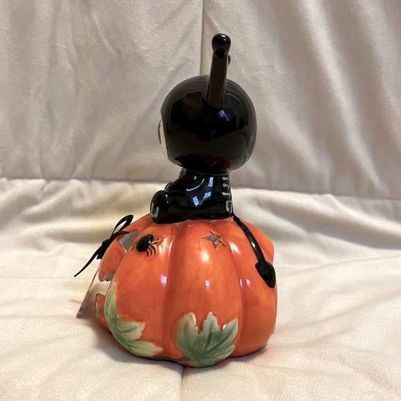 TikTok Hello Kitty Halloween Ceramics 🎃 - Picture 5 of 5